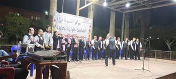 كورال روض الفرج وورش فنية في ثاني أيام المسرح المتنقل بحلوان