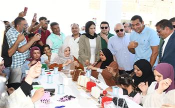 وزير الرياضة ومحافظ الفيوم يفتتحان حمام سباحة بمركز شباب قرية مطرطارس 