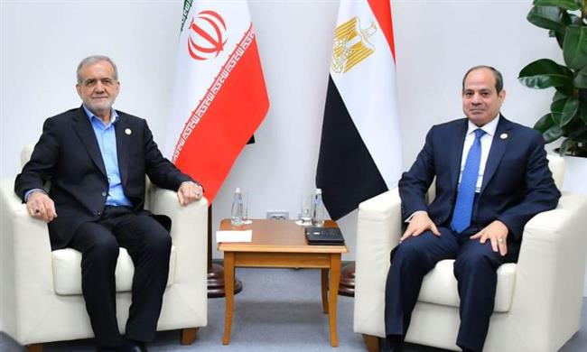 الرئيس السيسي يلتقي نظيره الإيراني على هامش أعمال القمة الثامنة عشرة لتجمع البريكس