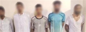 ضبط 5 أشخاص بالفيوم لاتهامهم بالتعدي على صياد بسلاح أبيض بسبب خلافات الجيرة ولهو الأطفال