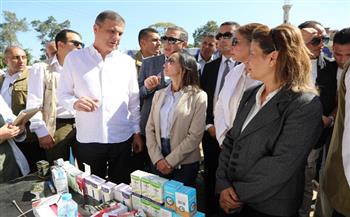 وزير الزراعة ومحافظ البحيرة يتفقدان الأنشطة والخدمات الزراعية بأبو المطامير