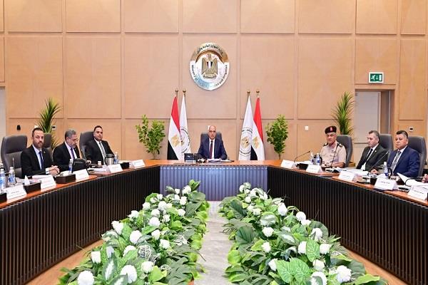 وزير الري يترأس اجتماع اللجنة العليا لتراخيص الشواطئ 