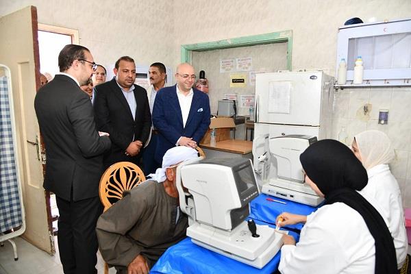 رئيس الوزراء يستعرض نتائج قافلة طبية شاملة بمحافظة الفيوم نظمتها اللجنة الطبية العليا والاستغاثات