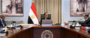رئيس الوزراء يتابع ملفات عمل المركز الوطني لتخطيط استخدامات أراضي الدولة