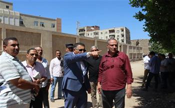 محافظ القليوبية يتابع رفع نواتج تطهير مصرفي كفر شبين والدير العمومي وتشجير جسر ترعة الشرقاوية