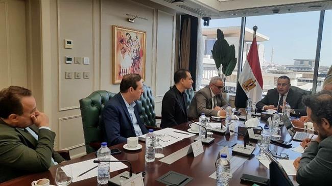عبد العزيز قنصوة يبحث تطوير المسرح الجامعي ويعلن تأسيس «المهرجان القومي للمسرح الجامعي»