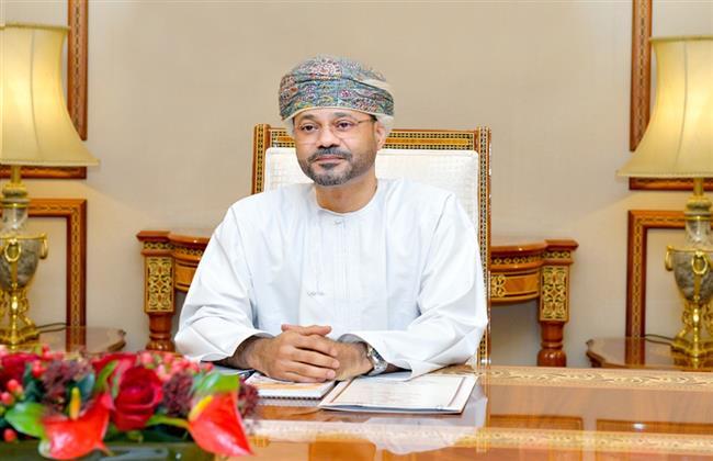 وزير الخارجية العماني ونظيره الأمريكي يبحثان هاتفيًا آخر المستجدات الإقليمية