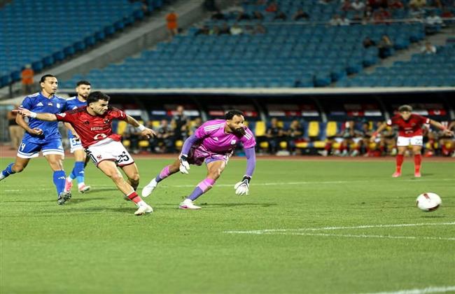 الدوري الممتاز.. الأهلي يتقدم على أبوقير للأسمدة بهدف أحمد سيد زيزو