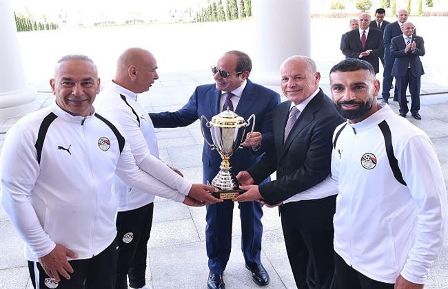 حسام حسن: استقبال الرئيس السيسي وسام على صدورنا ومنحنا دفعة بعد كأس العالم