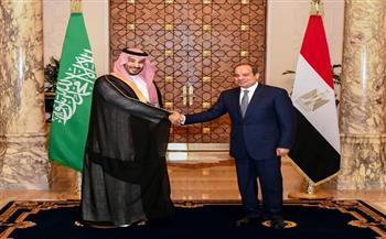الرئيس السيسي يودع ولي العهد السعودي بمطار القاهرة في ختام زيارته لمصر