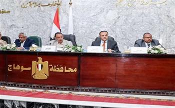 محافظ سوهاج.. توجيهات حاسمة لمواجهة التعديات والاستعداد للسيول والتوسع في معارض السلع المخفضة