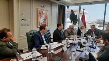 عبد العزيز قنصوة يبحث تطوير المسرح الجامعي ويعلن تأسيس «المهرجان القومي للمسرح الجامعي»