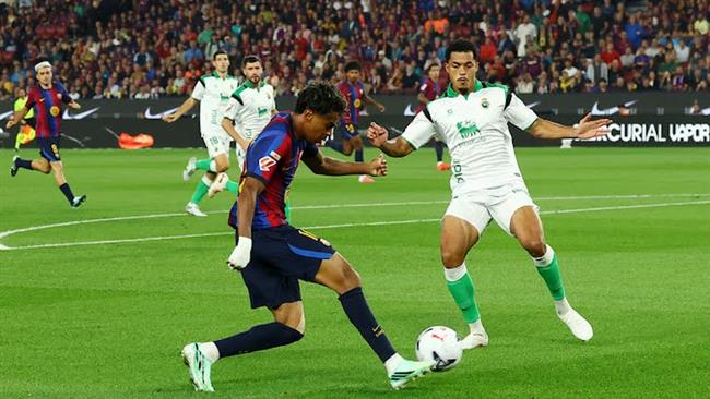  الدوري الإسباني.. جواو كانسيلو يسجل الهدف الأول لبرشلونة في راسينج سانتاندير