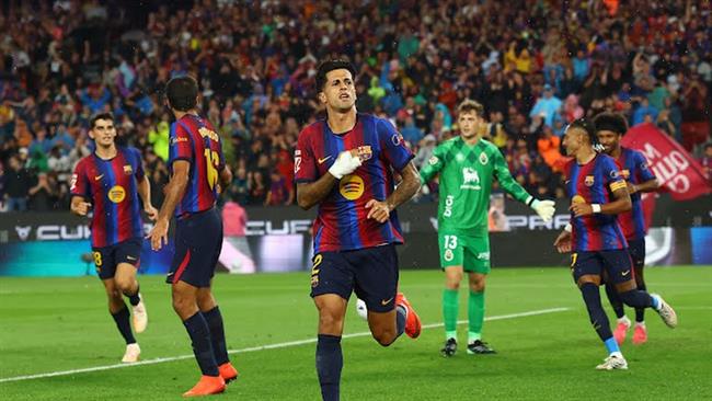  الدوري الإسباني.. جواو كانسيلو يسجل الهدف الأول لبرشلونة في راسينج سانتاندير