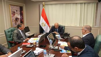 45% طاقة متجددة في 2028.. وزير الكهرباء يتابع تحديث استراتيجية الطاقة حتى 2040