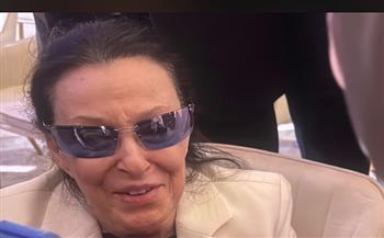 نجاة الصغيرة تظهر مجددا بعد سنوات من الغياب خلال تكريمها بجائزة الشيخ زايد للكتاب
