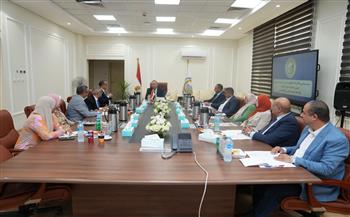 رئيس جامعة أسيوط الأهلية يترأس اجتماع المجلس الأكاديمي لمناقشة تطوير العملية التعليمية وتعزيز جودة الأداء