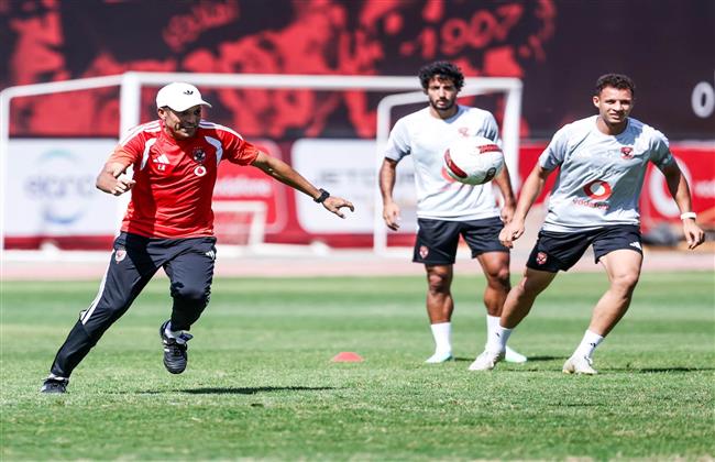 الجهاز الفني يمنح لاعبي الأهلي راحة سلبية لمدة 4 أيام