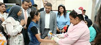  مدير فرع "الرعاية الصحية" بالأقصر يشارك الأطفال فعاليات برنامج "عيشها بصحة" للتوعية وتعزيز سلامة المرضى 