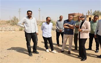 محافظ الوادي الجديد تبحث إنشاء وحدات حفظ وتخزين للتمور 