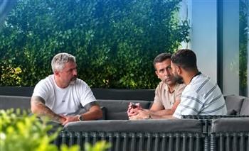 محمد صلاح يجتمع مع المدير الفني الجديد في طرابزون قبل الإعلان الرسمي