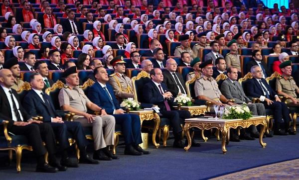 الرئيس السيسي: مصر نجت من ممارسات خطيرة شهدتها في 2011.. ومسؤوليتنا الحفاظ على الدولة