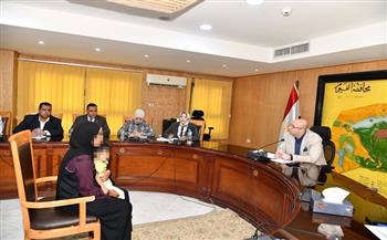 محافظ الفيوم يوجه بتوفير الرعاية الطبية لـ3 أطفال مصابين بضمور في خلايا المخ 