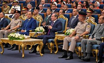 الرئيس السيسي: إصلاح مؤسسات الدولة يتطلب مسارًا جادًا وعاملًا حاسمًا للوقت   