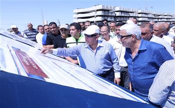 وزير النقل يتابع تنفيذ قطار التنمية في سيناء بطول 500 كم