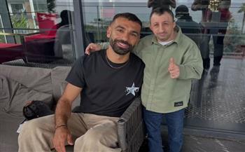 محمد صلاح يلتقي مع كوكسال بابا قبل مواجهة جالطه سراي المرتقبة