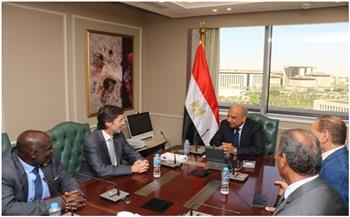 وزير الكهرباء يبحث مع وفد المنظمة الدولية للمواصفات الكهروتقنية تعزيز التعاون الفني والمؤسسي
