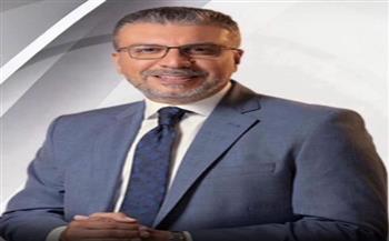 عمرو الليثي: المرتاح في حياته مش فاضي يراقب حد.. واللي قلبه راضي لا ينظر لما في إيد غيره