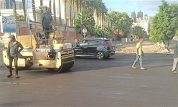 محافظ الإسكندرية يوجه بسرعة رفع كفاءة الطرق وترميم الحفر وتركيب الإنترلوك بمختلف أحياء الثغر