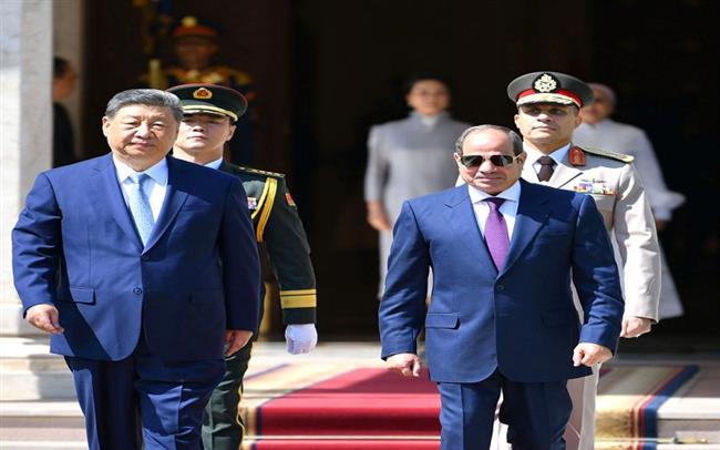 الرئيس السيسي يصطحب نظيره الصيني في جولة داخل المتحف المصري الكبير