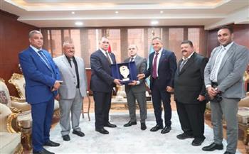 محافظ الغربية يستقبل نقيب المحامين.. ويبحث توسيع أطر التعاون المؤسسي ودعم العمل النقابي