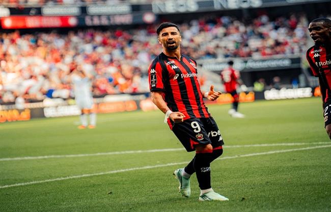 الدوري الفرنسي.. نيس محمد عبد المنعم يتقدم على ليل بهدف من نيران صديقة