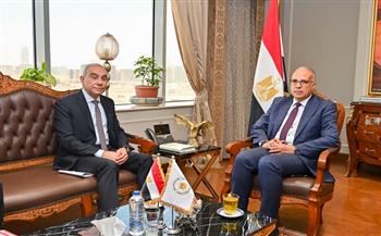 وزير الري يبحث مع رئيس هيئة الاستعلامات تعزيز التنسيق الإعلامي بشأن قضايا المياه محليًا وإقليميًا ودوليًا