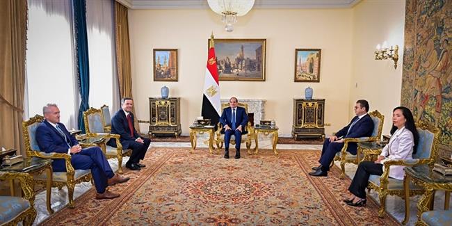 الرئيس السيسي يستقبل مدير وكالة الاستخبارات المركزية الأمريكية لبحث ملفات الشرق الأوسط| صور