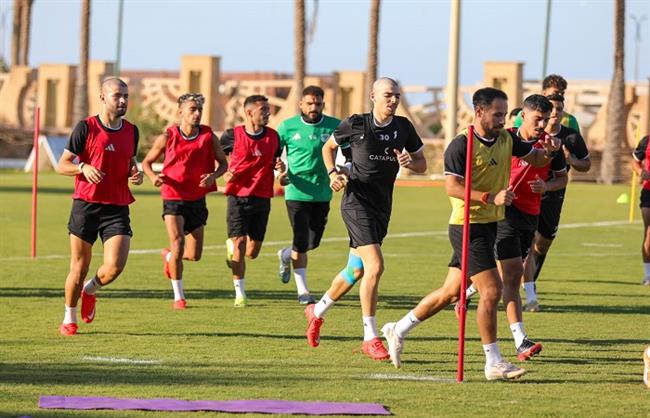 المصري البورسعيدي يواصل تدريباته على ملعب الأكاديمية البحرية ببورفؤاد   
