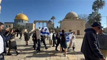 458 مستوطنًا يقتحمون المسجد الأقصى المبارك بحماية من قوات الاحتلال الإسرائيلي