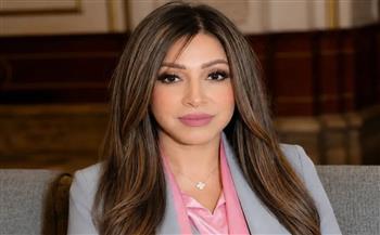 الإعلامية دينا صلاح الدين: الإعلامي الحقيقي لا يصنعه الميكروفون والكاميرا ولكن سنوات التعلم