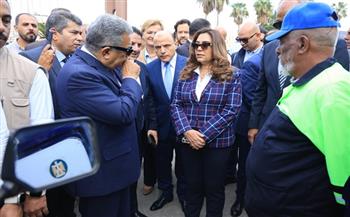 وزيرة التنمية المحلية والبيئة ومحافظ الدقهلية يتفقدان منظومتي النظافة والنقل بالمنصورة