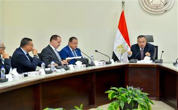 عبدالعزيز قنصوة يرأس الاجتماع الأول للجنة العليا لـ «معرض القاهرة الدولي للكتاب»