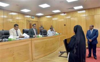 نائب محافظ الأقصر يبحث ٤٠ طلب وشكوى بلقاء اليوم المفتوح