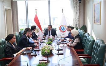 وزير الصحة يبحث مع «إيرباص هليكوبترز» تطوير منظومة الإسعاف الجوي في مصر
