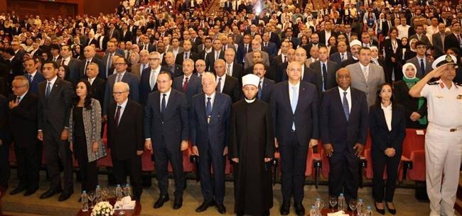 وزير الأوقاف يشارك في افتتاح مؤتمر "الهويَّة الوطنية.. جذور راسخة ورؤية متجددة" بمكتبة الإسكندرية