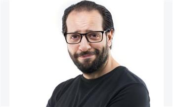 أحمد أمين ومحطات جديدة في عروض الستاند أب كوميدي " مين ..أمين؟"