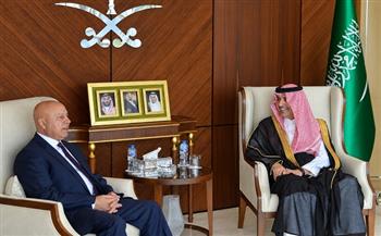 وزير النقل يهنئ سفير السعودية بالقاهرة بمناسبة اليوم الوطني.. ويؤكد: «مصر والسعودية.. دائمًا معًا»