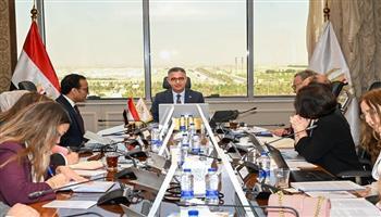 وزير التموين يبحث مع بنك الاستثمار الأوروبي مشروعات الأمن الغذائي والبنية التحتية اللوجيستية