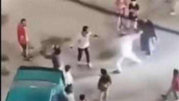 تصوير المشاجرات والمواقف على السوشيال ميديا إثبات للحقيقة أم بحث عن التريند؟ علم الاجتماع يوضح